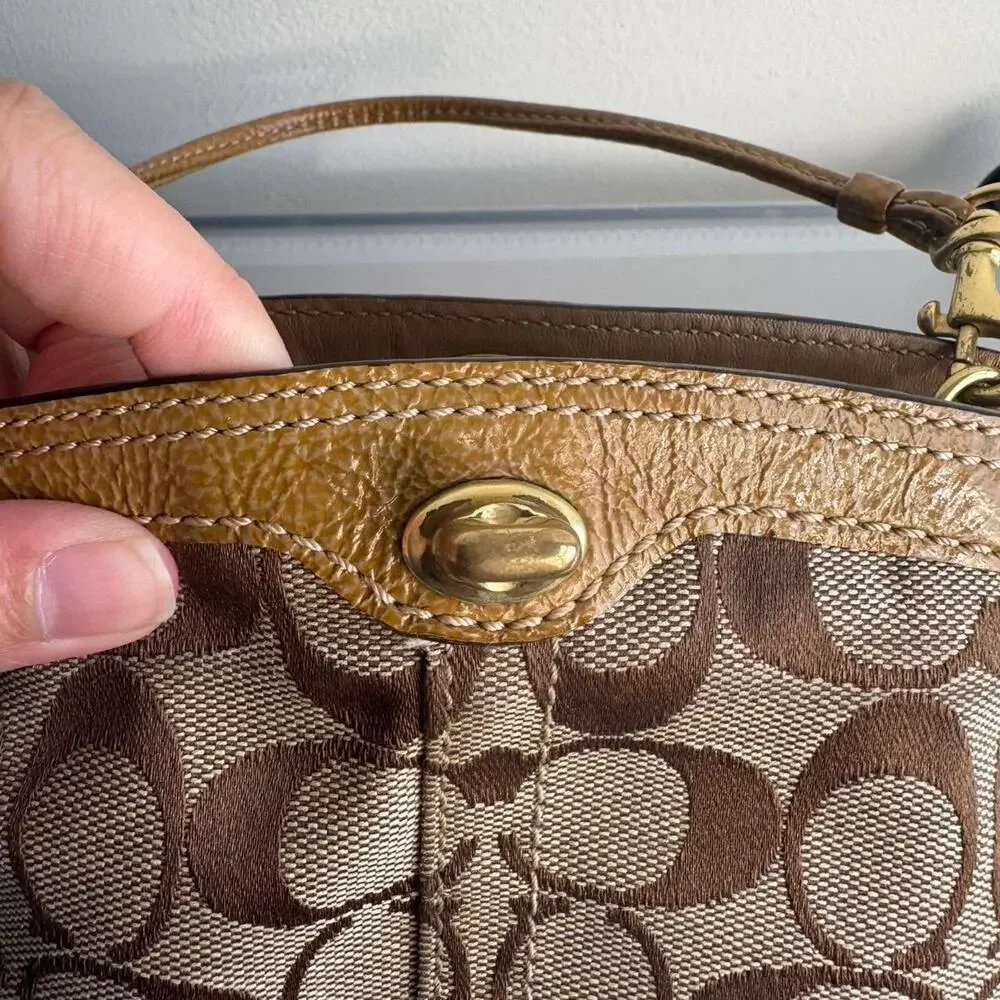 Coach Y2K Tan Signature Turnlock Mini Shoulder Bag - Picture 4 of 7